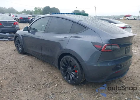 2022 Tesla Model Y Performance Dual Motor All-Wheel Drive z USA, uszkodzony, nr VIN 7SAYGDEF9NF377005